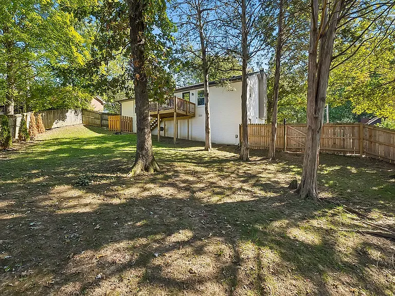 904 Fitzpatrick Rd — Photo 24