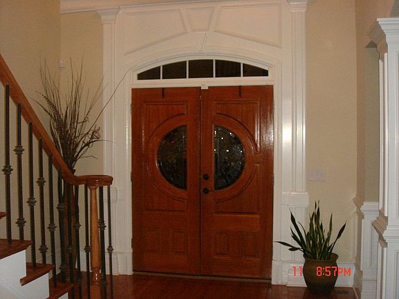 Two-story foyer