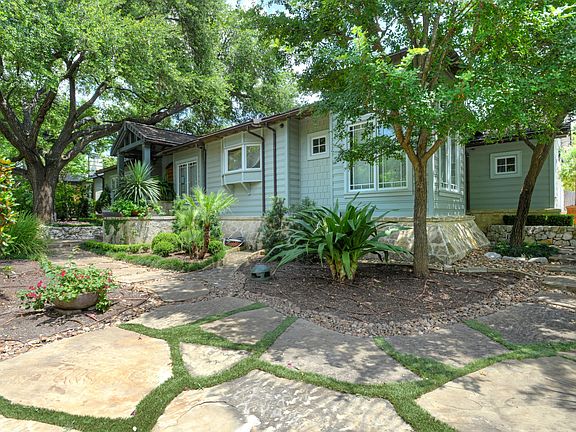 4th image of 204 E Edgewood Pl