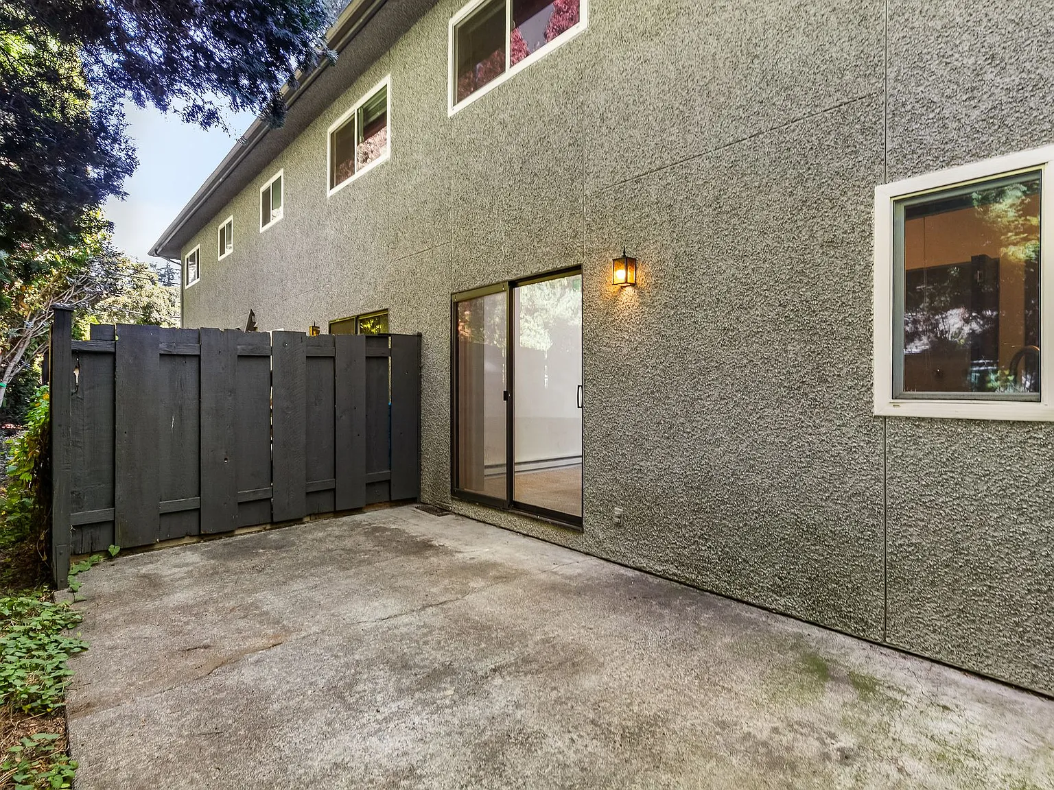 Twin Firs Apartments in Bellingham - Schedule a Tour Today — Photo 4
