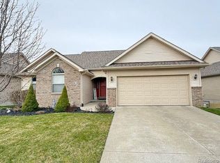 1404 Mallard Dr, Burton, MI