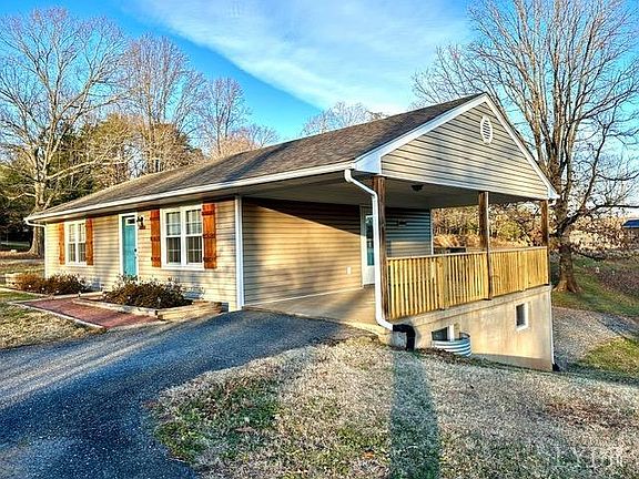 2nd image of 245 S Hillcrest Dr