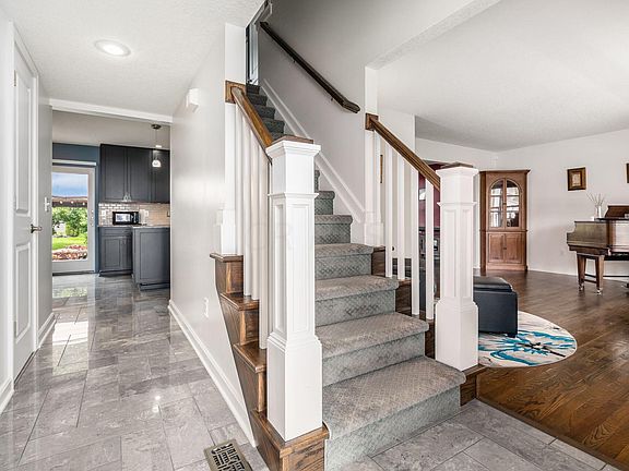 3rd image of 938 Glyn Morgan Ct