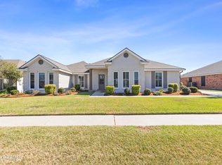 212 Candlelight Dr, Lafayette, LA 70506