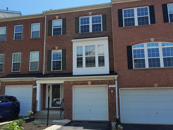 11451 Fogarty Ct, Fairfax, VA 22030