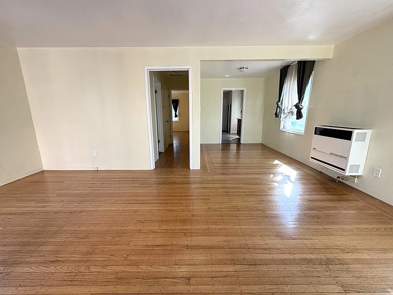360 Lafayette Ave #1 — Photo 4
