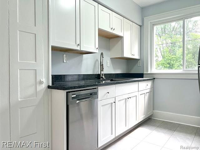 544 Laprairie St, photo 7