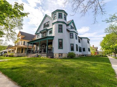 1027 Cameron AVENUE, La Crosse, WI, 54601