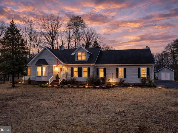 999 Lake Heritage Dr, Ruther Glen, VA 22546