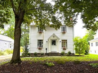93 Harcourt Dr, Akron, OH 44313
