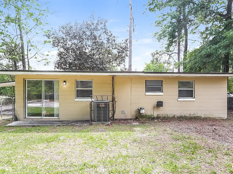 1009 Beckner Ave — Photo 16