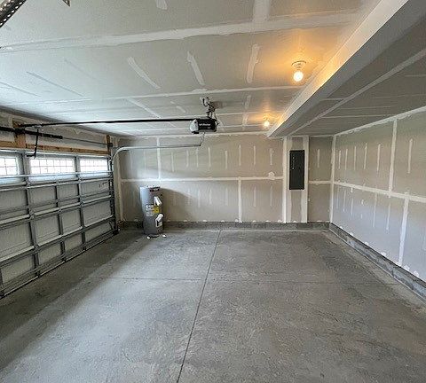 5th image of 329 Forecastle St