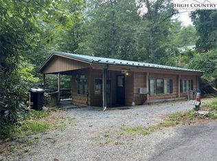 215 Spring Brook Rd, Newland, NC 28657