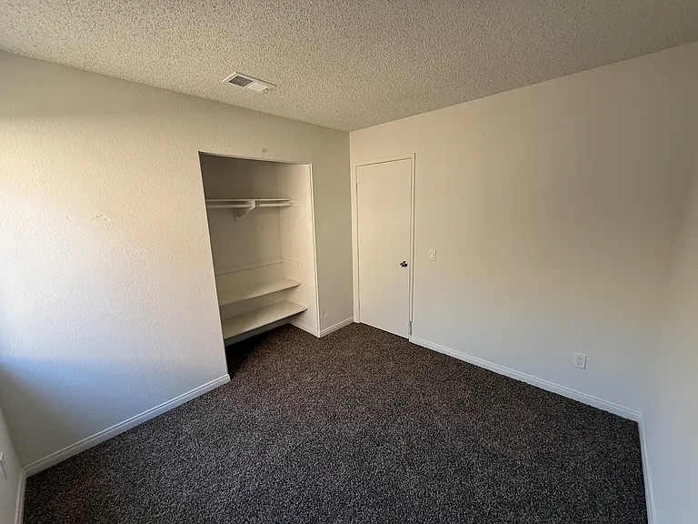 480 Prairie Way — Photo 13
