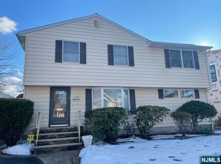 82 Azalea St, Paramus, NJ 07652