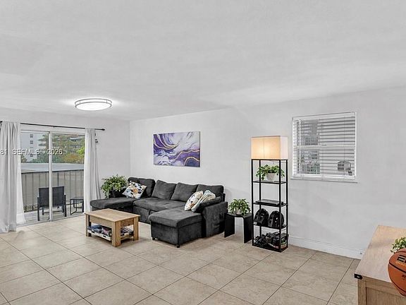 3rd image of 1236 Alton Rd APT 304