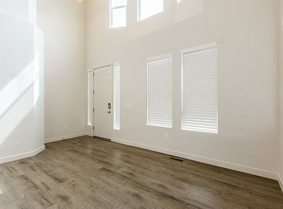4th image of 8038 S 6170 W