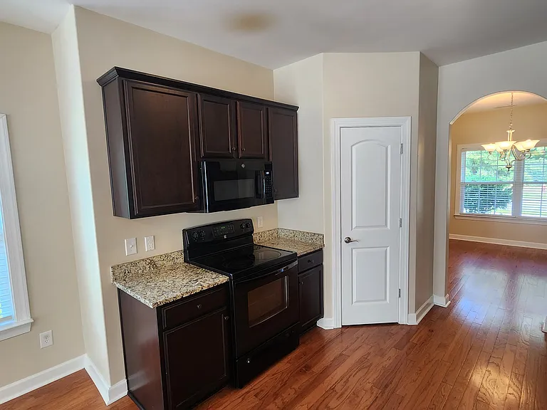 8528 Juxa Dr — Photo 8