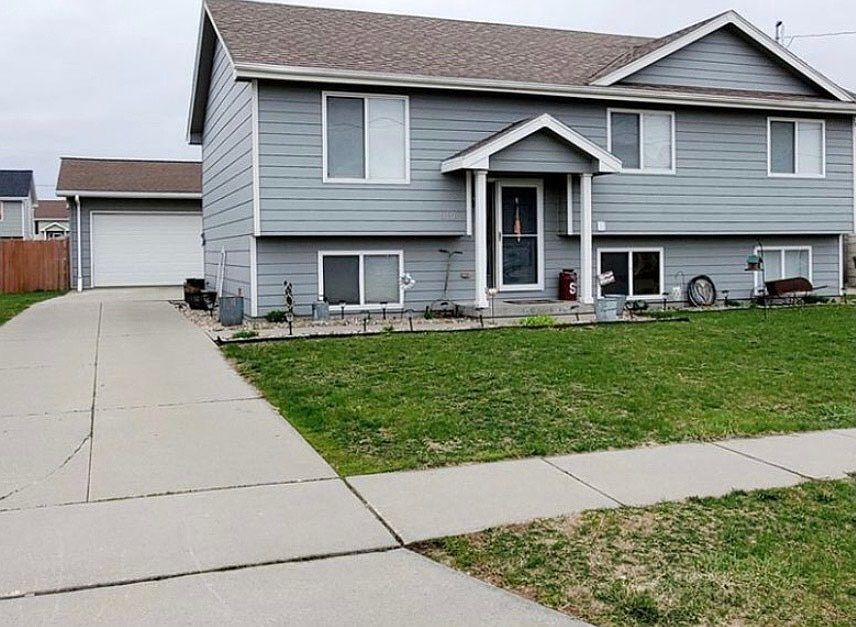 310 NE Allison Ave, Elkhart, IA 50073 MLS 681075 Zillow