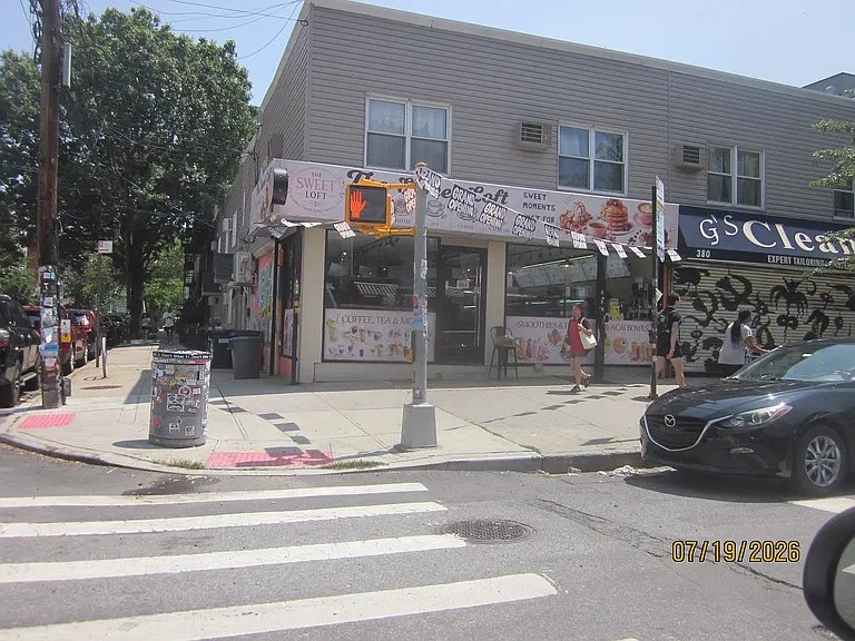 140 Richardson St #2 — Photo 14
