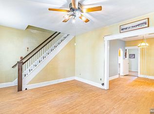 3 Laurel Pl, East Rutherford, NJ 07073