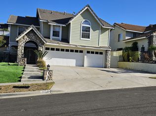 3323 Amy Dr, Corona, CA 92882