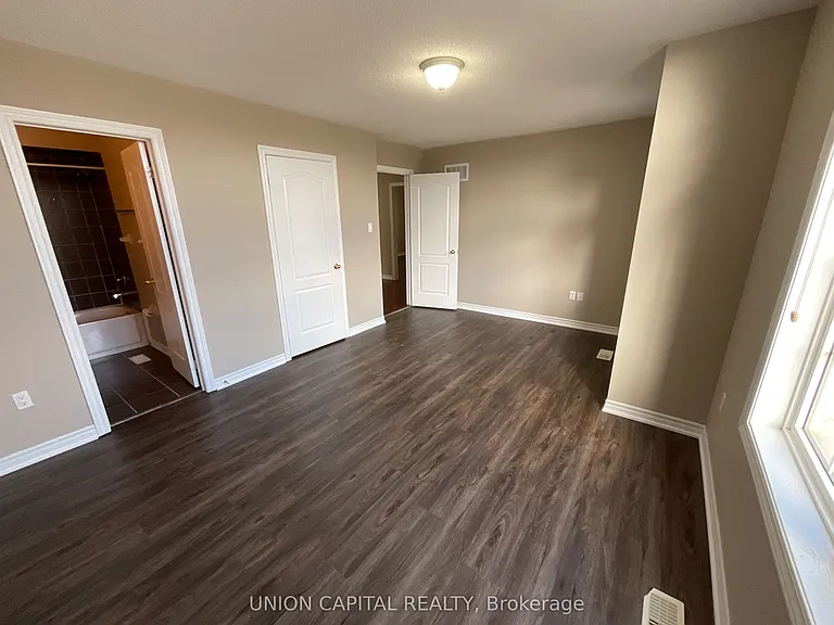 54 Kindy St — Photo 15