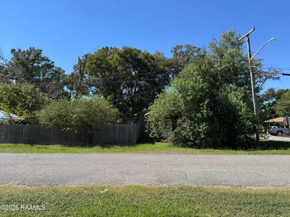 715 Bailey Ave, Rayne, LA 70578