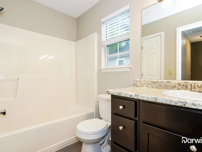 605 N Stonegate Dr — Photo 10