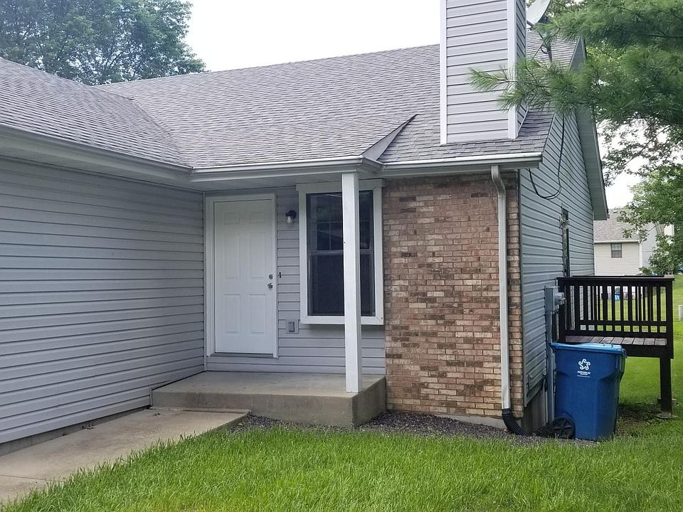 1st image of 17 Cougar Dr APT A
