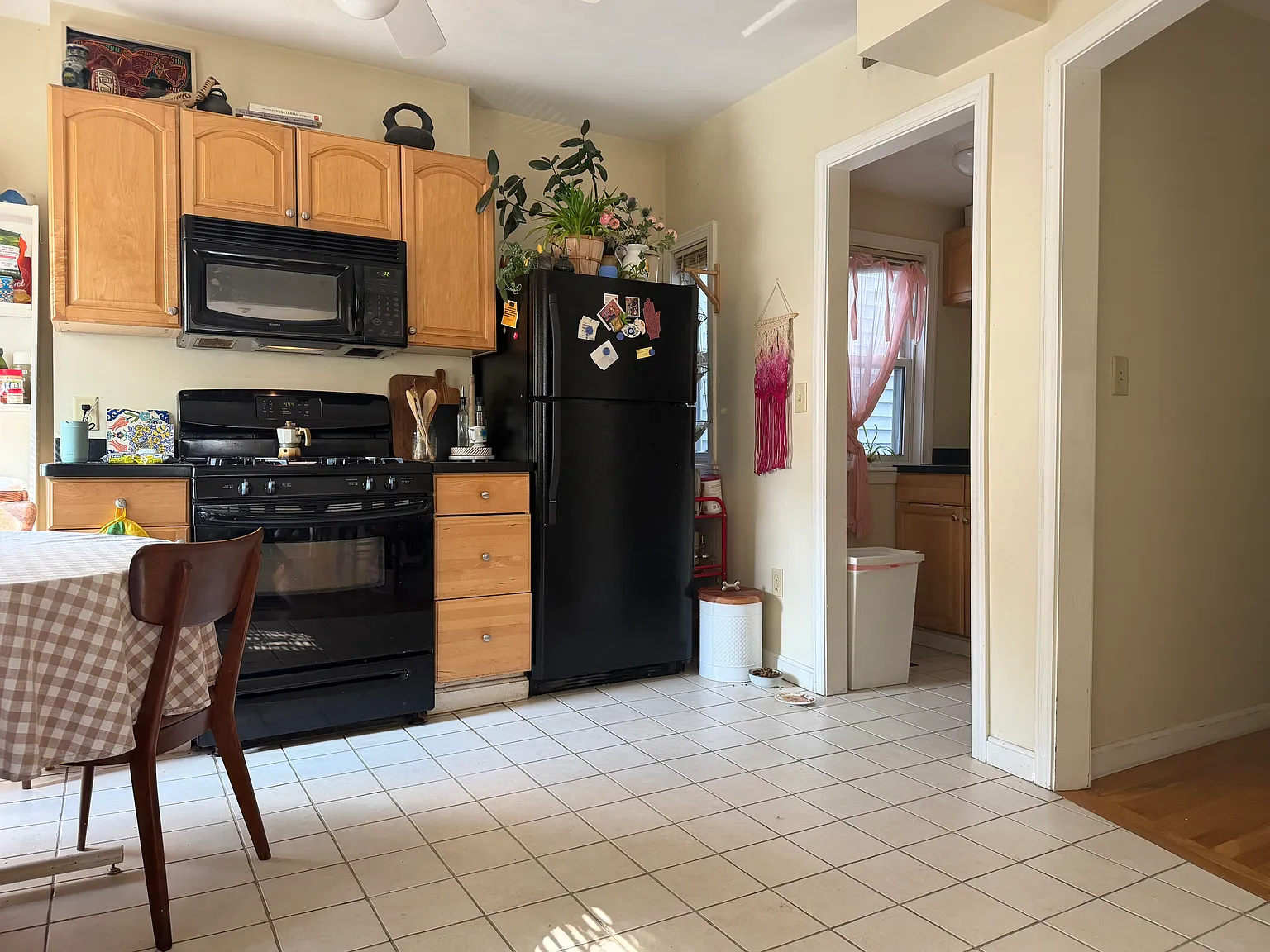 2 bed, 950 sqft, $2,400 — Photo 3