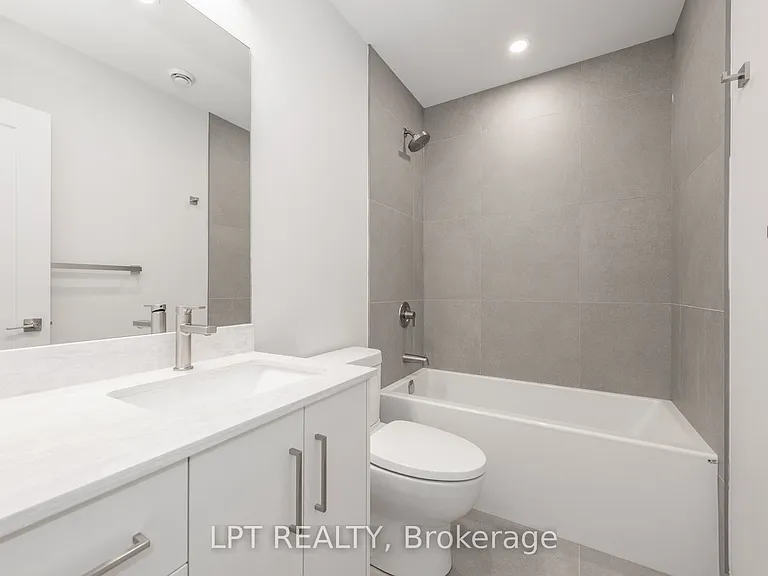 250 Shakespeare St #4 — Photo 11