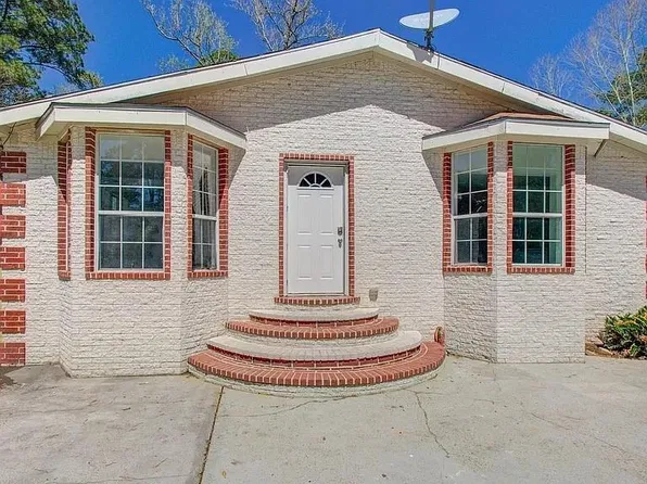509 Adkins St, Conroe, TX 77301