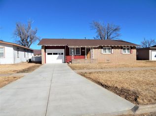 1006 Franklin Ave, Panhandle, TX 79068