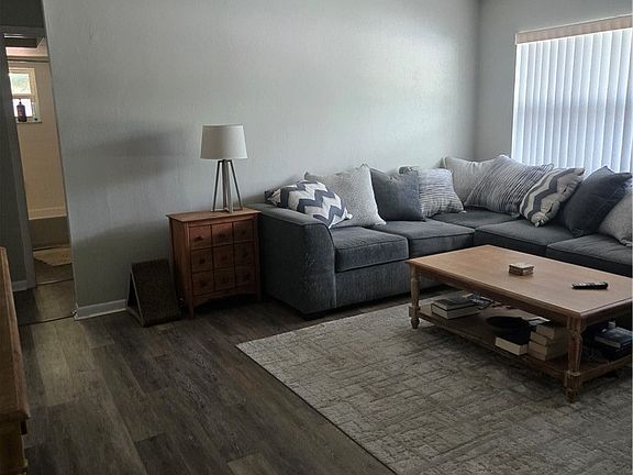 2nd image of 4201 Coronado Pkwy