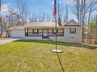 2041 Allardt Tinch Rd, Jamestown, TN 38556