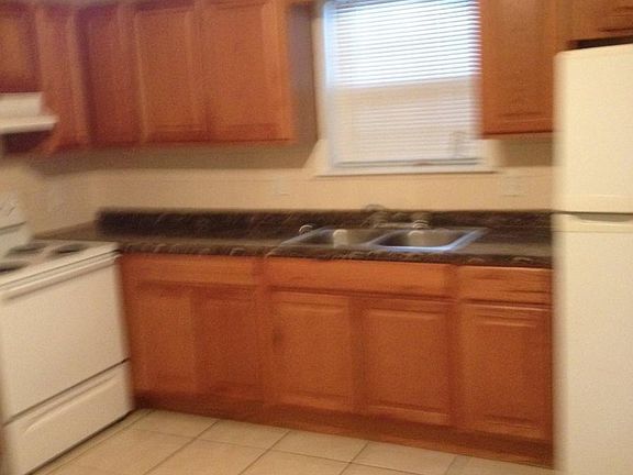 4th image of 1208 Dunwoody Dr