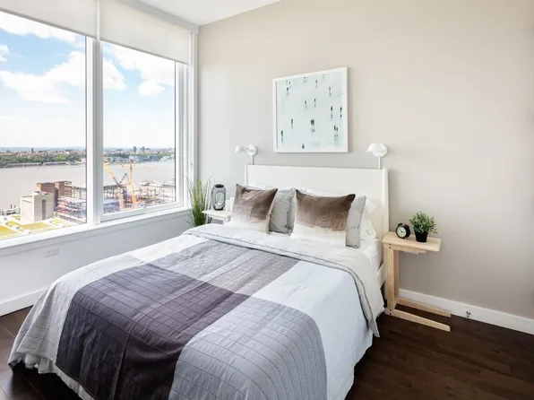 515 West 36th Street image 7 of 24