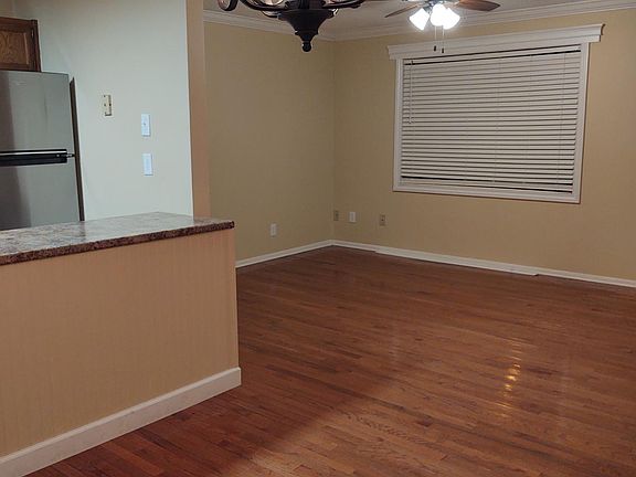 2nd image of 9212 Shady Bend Ln