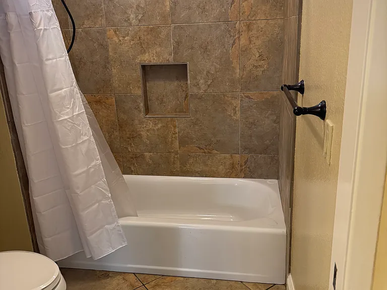 4180 Cleveland Ave #9 — Photo 4