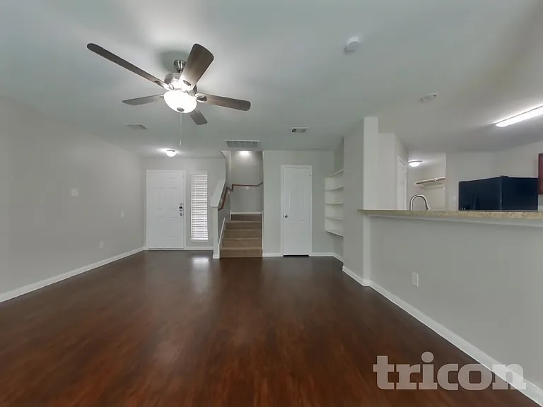 21407 Jamals Way — Photo 3