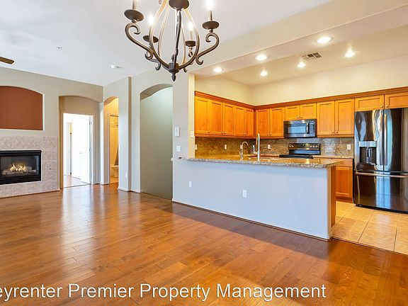 4th image of 19475 N Grayhawk Dr Unit 2111