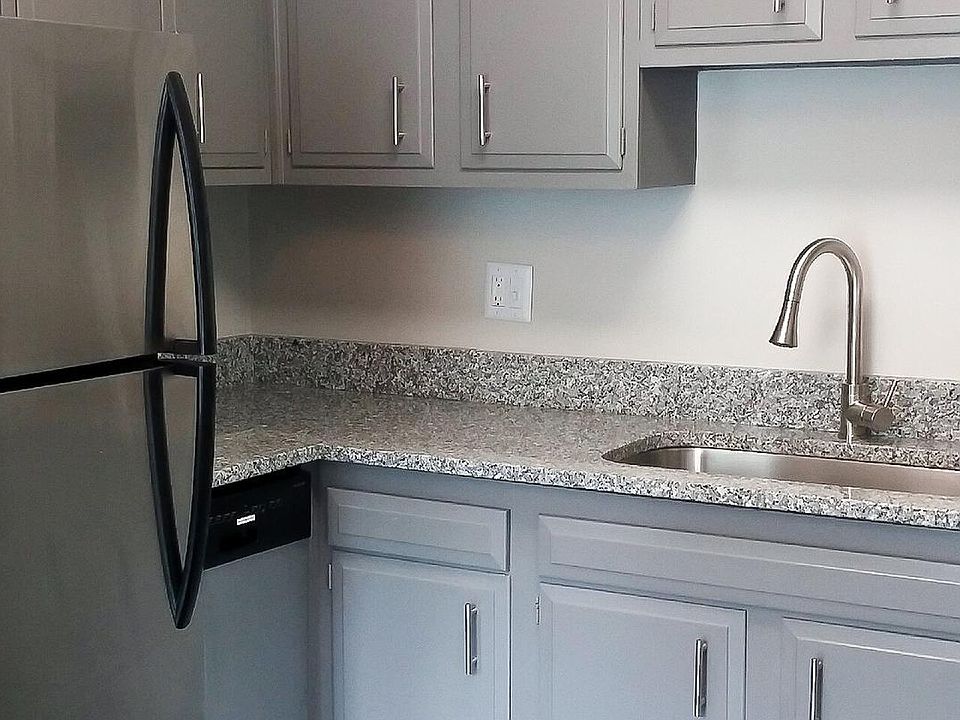 1st image of 1112 Nashville Hwy APT E6