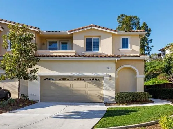 6947 Tourmaline Pl, Carlsbad, CA 92009