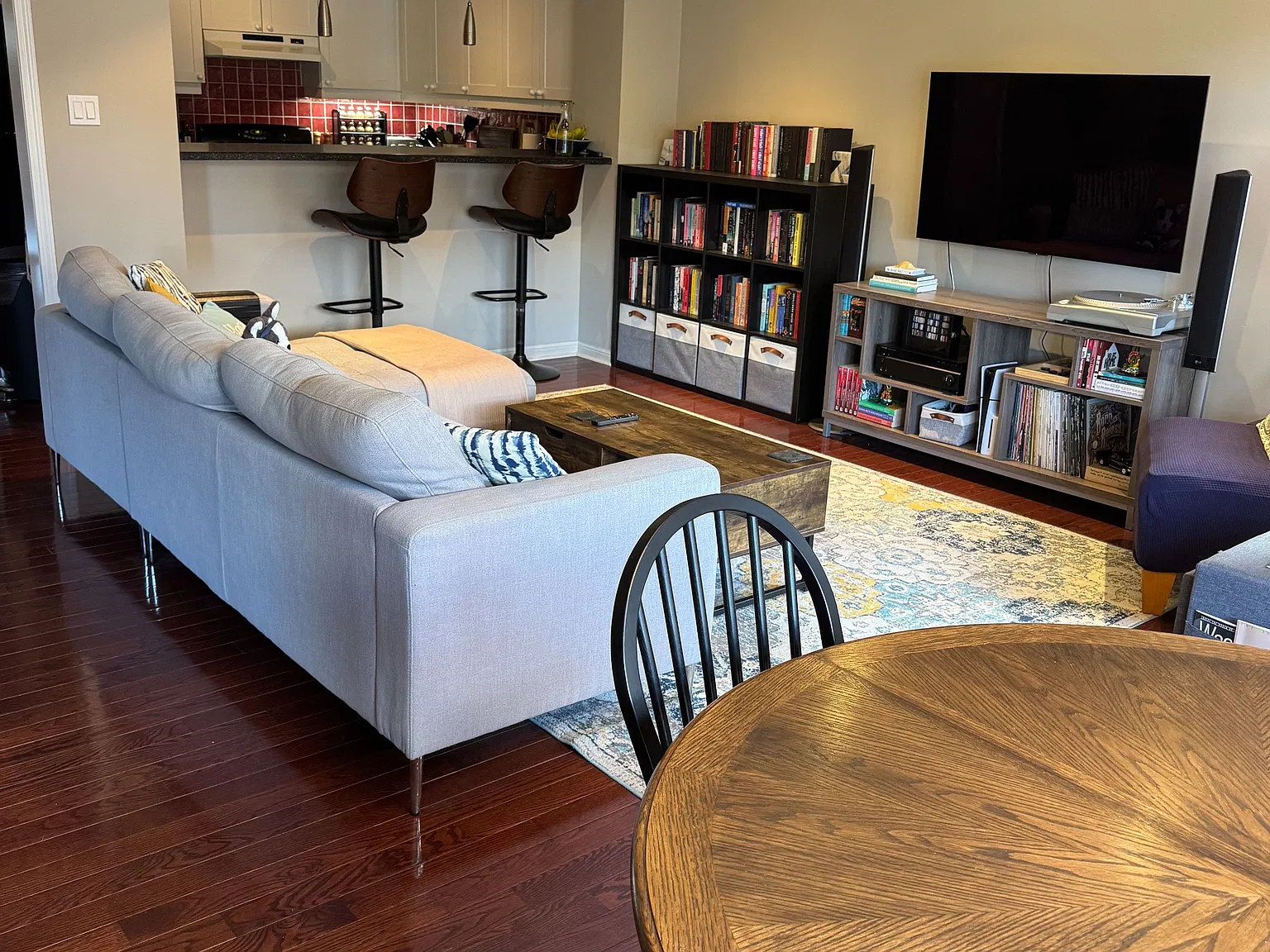 3 bed, $2,700 — Photo 2