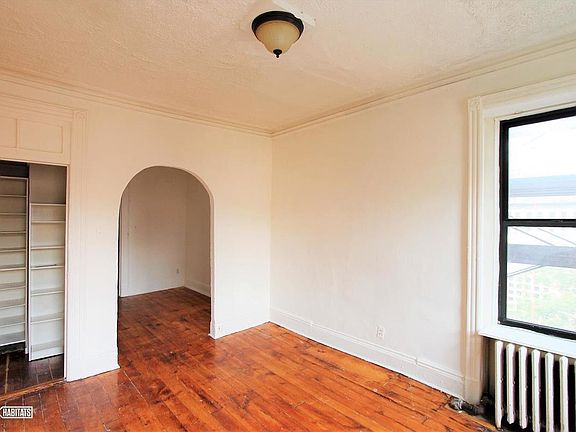4th image of 100 W 83rd St APT 4B