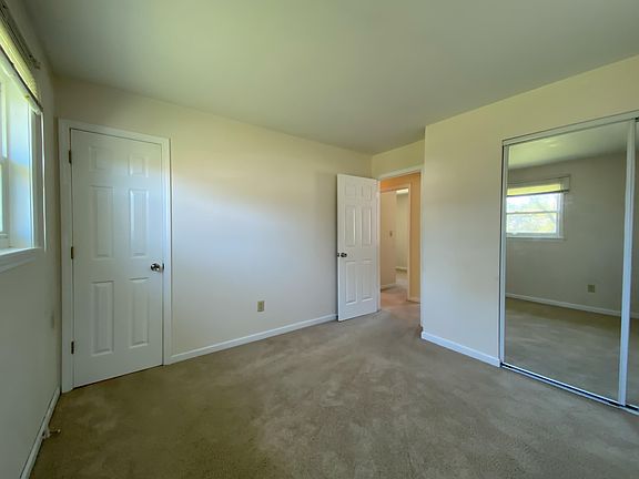 5th image of 1617 Catalpa Pl