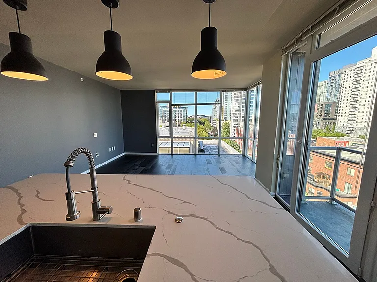 76 Cedar St #1308 — Photo 9