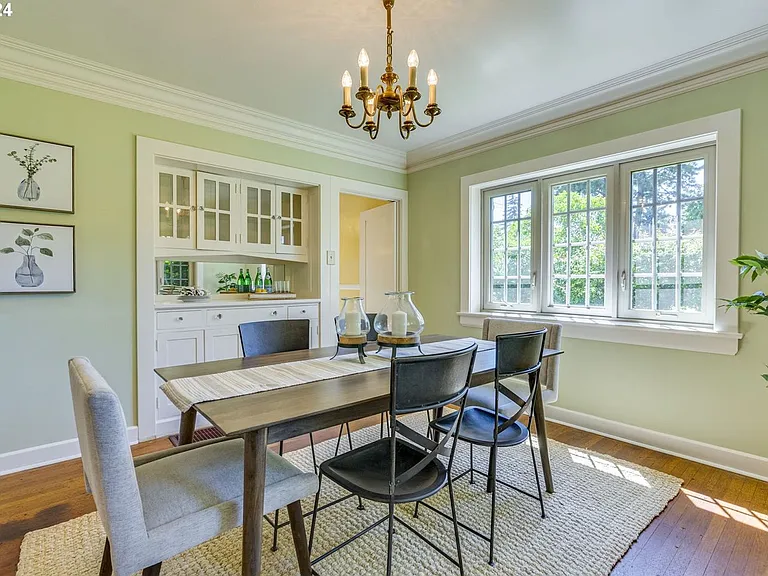 2430 SE Park Ave — Photo 12
