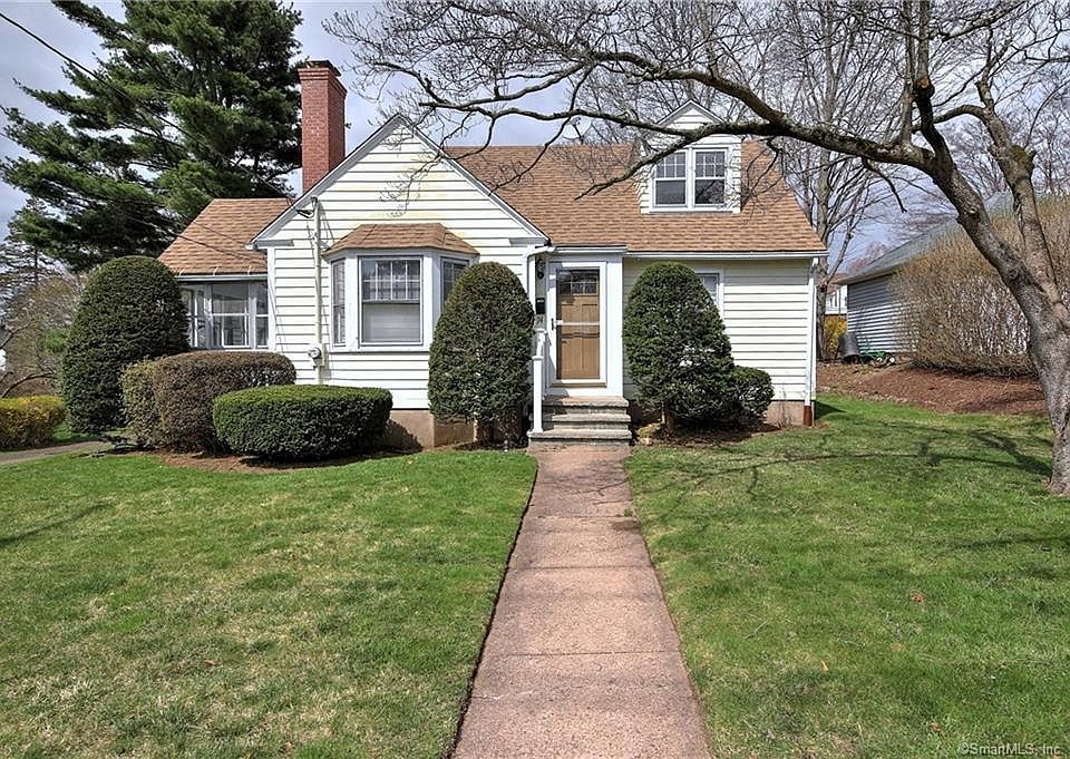 1st image of 74 Hervey St